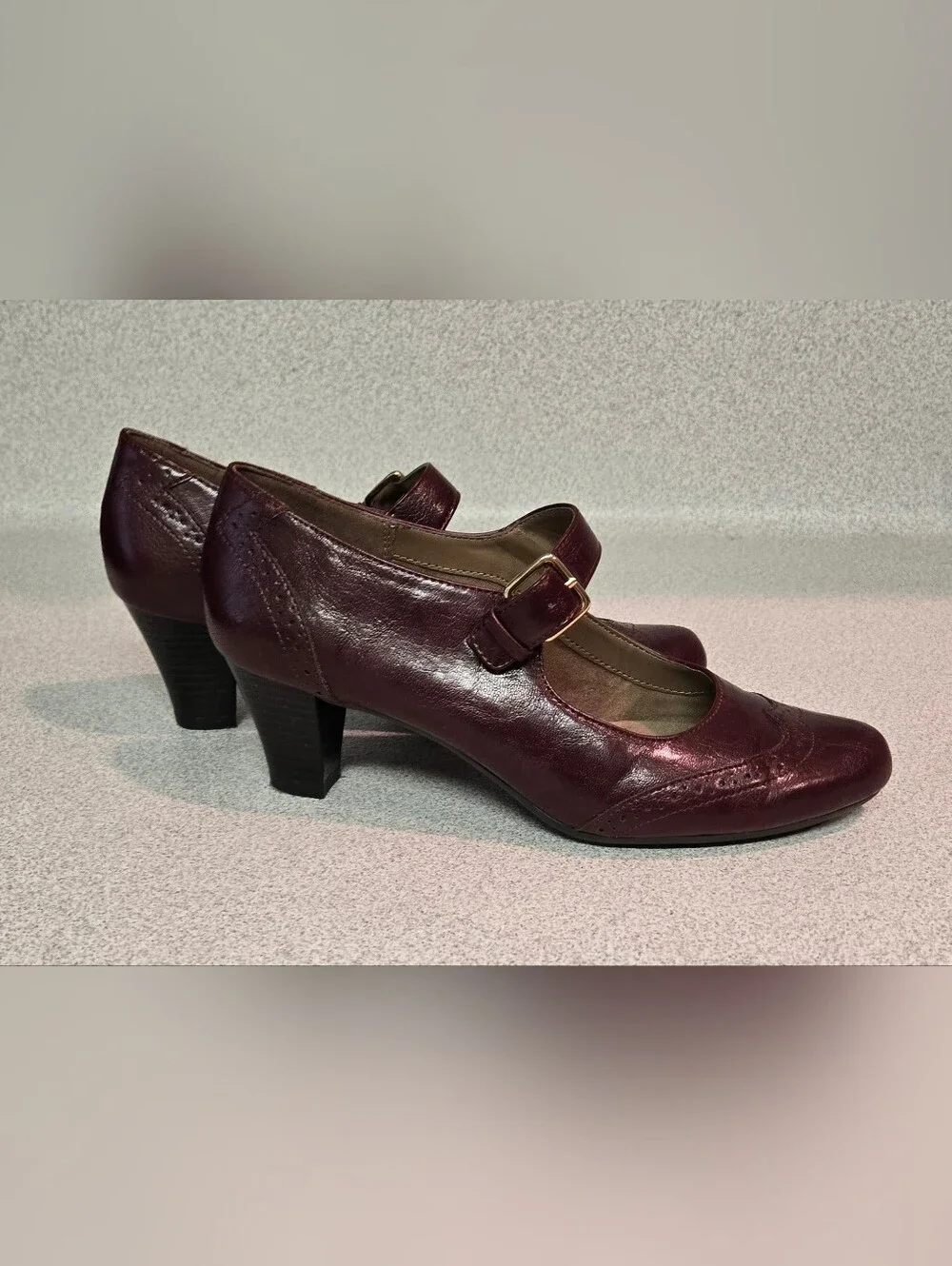 Aerosoles Heelrest Mid Heel Pumps in Burgundy, Size 8
